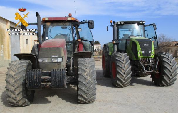 Cuatro detenidos por hurto y receptación de dos tractores valorados en 80.000 euros en Albacete