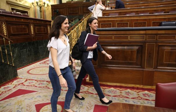 Unidos Podemos pide que Zoido explique en el Congreso el "bloqueo" de una patera en Melilla
