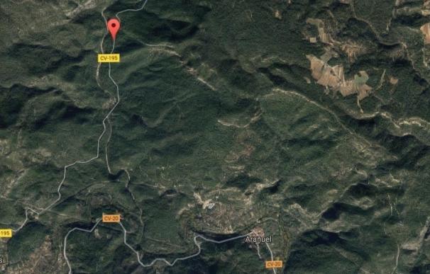 Muere un motorista de 45 años al salirse de la carretera en Arañuel (Castellón)