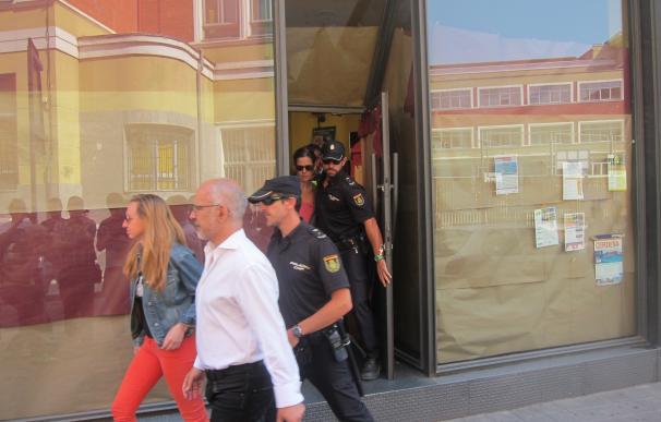 El abogado de las detenidas por estafa de la agencia de viajes de Palencia apunta a los "mayoristas" como responsables