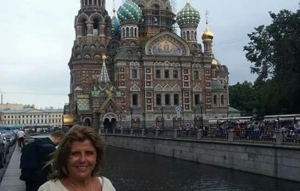 Encarcelan a una turista sevillana en San Petersburgo acusada de robar un neceser en el aeropuerto