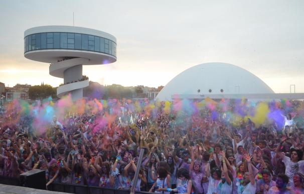 La fiesta Holi Party Niemeyer que se celebra este domingo supera las 9.000 entradas vendidas