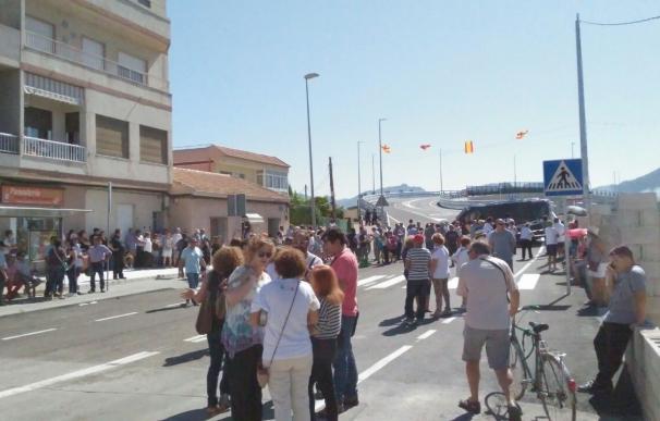 Ahora Murcia ve "lamentable" que De la Serna "no se comprometa a paralizar el muro del AVE"