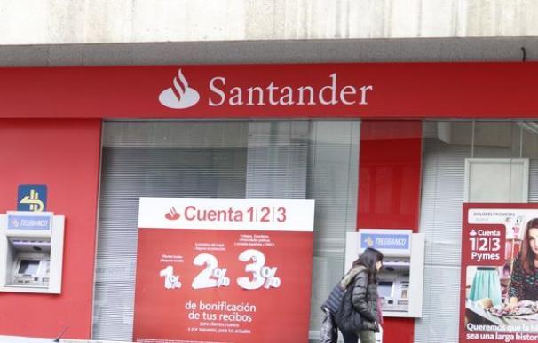 Cobros por duplicado en las tarjetas a clientes del Banco Santander por un error