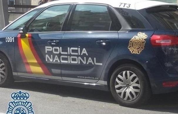 Un detenido como presunto autor del atropello de dos varones en una calle de Huelva tras una pelea