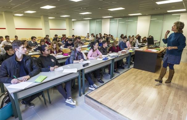Convocadas 27 plazas de profesor titular y doce de catedrático en la UC