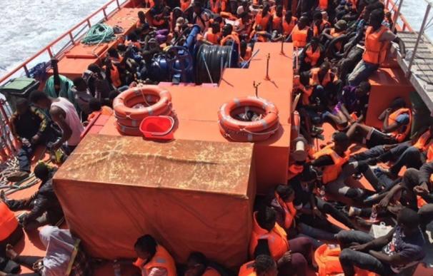 Rescatados 593 inmigrantes de 15 pateras y una moto de agua en el Estrecho y el Mar de Alborán en 24 horas