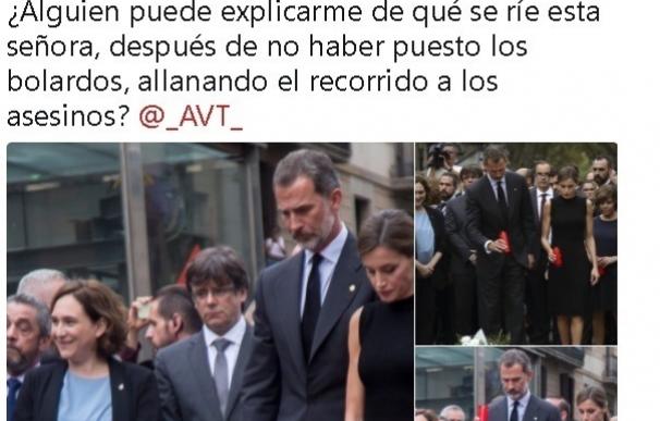 Colau dice que las declaraciones del alcalde de Alcorcón son de una "bajeza extrema" y faltan el respeto a las víctimas