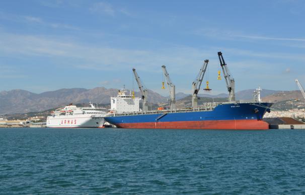 Motril es el puerto español que más crece en mercancía general en los seis primeros meses del año
