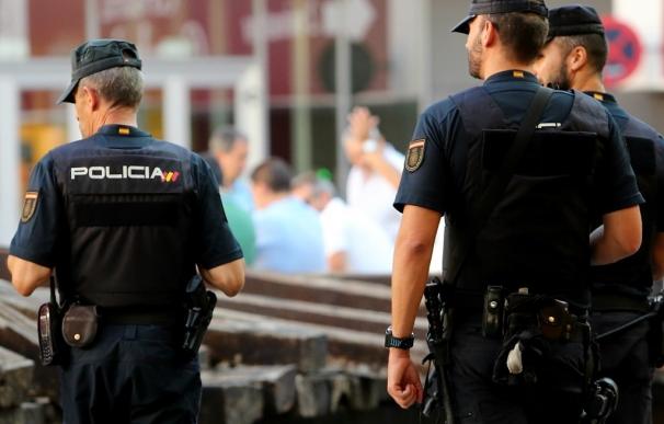 Detenidos tres históricos carteristas que actuaban en Metro y Cercanías por dos hurtos de casi 6.000 euros