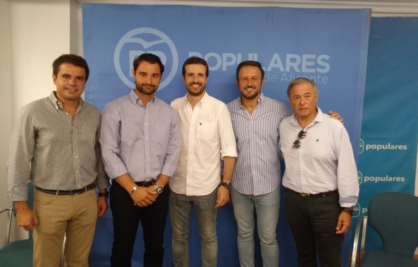 Casado (PP) acusa al PSOE de intentar "blanquear" a Podemos "con pactos de perdedores como el de C-LM"