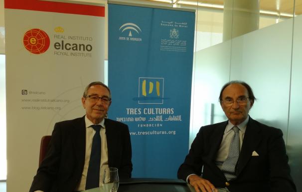 La Fundación Tres Culturas y el Real Instituto Elcano refuerzan relaciones con un convenio de colaboración