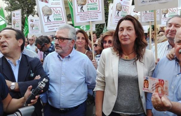 Asaja, con apoyo de PP y ATA, exige a la Junta con una concentración en Córdoba que suprima el Impuesto de Sucesiones