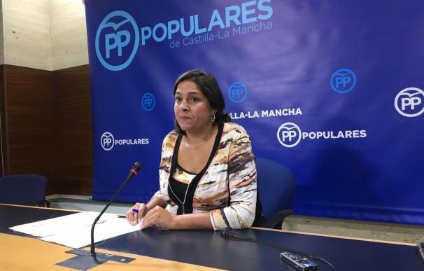 PP dice que Díaz no ha renunciado a su conductor ya que ha pedido a las Cortes que "cambie esa plaza por una de asesor"