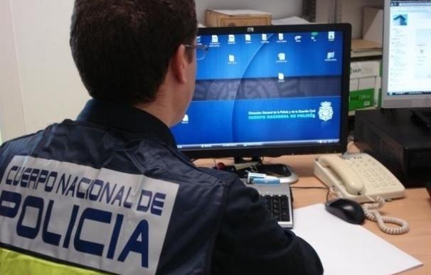 La Junta forma a agentes de policía y personal de emergencias para investigar en Internet y redes sociales