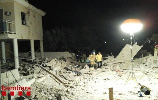 Los Mossos encuentran un cinturón explosivo con carga real en la casa de Alcanar (Tarragona)