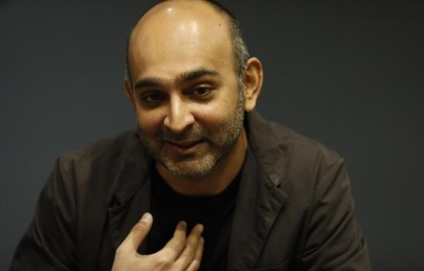 Mohsin Hamid presenta su nueva novela 'Bienvenidos a Occidente': "Deberíamos mirarnos a nosotros mismos como refugiados"