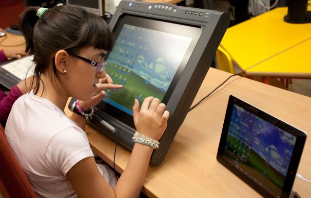 Casi 160 alumnos ciegos cordobeses regresan a las aulas y piden que las tecnologías docentes sean accesibles