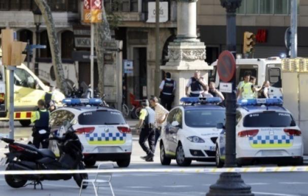 Políticos de distintos ámbitos condenan los ataques yihadistas en Cataluña: "Estamos todos unidos"