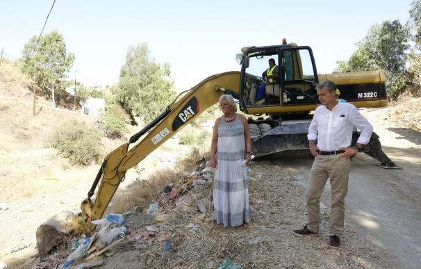 Ayuntamiento de Málaga inicia trabajos de conservación y limpieza de residuos sólidos de arroyos de la ciudad