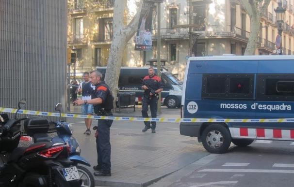 Reino Unido confirma un "pequeño número" de británicos heridos en los atentados de Cataluña