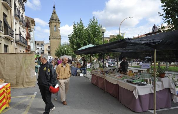 Ayerbe (Huesca) acoge la Feria de Alternativas Rurales del Prepirineo, que recupera oficios tradicionales y el comercio