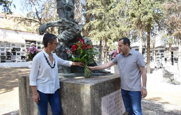 Ruiz Espejo apuesta por promover actos de Memoria Histórica en las agrupaciones socialistas de la provincia