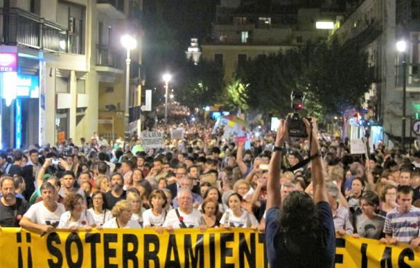 Las protestas por el soterramiento se trasladan a las calles de Murcia