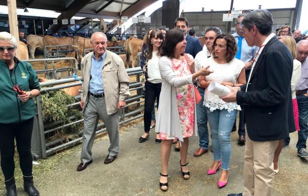 Álvarez anuncia que la próxima semana se comenzarán a pagar las ayudas adicionales a los ganaderos de leche