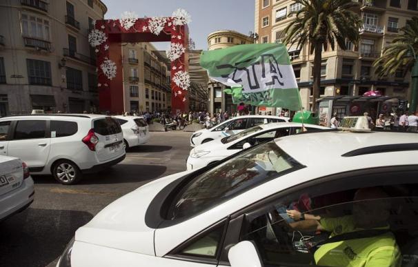 Las VTC denuncian la agresión de los taxistas a su presidente en Málaga
