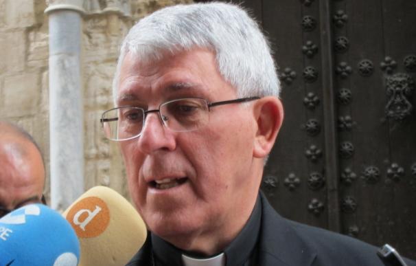 Arzobispo Toledo dice que la educación sexual se tiene que entender "para el amor" y no reducirla solo "al placer"