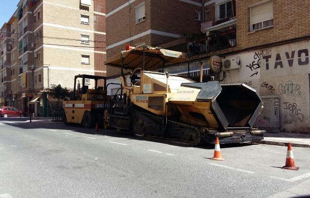 El Ayuntamiento de Málaga inicia este lunes el asfaltado de la barriada Las Delicias