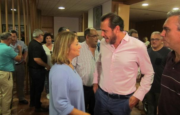 López presenta a las primarias del PSOE una candidatura continuista y pide "dejar de bichear" cuando se elija secretario