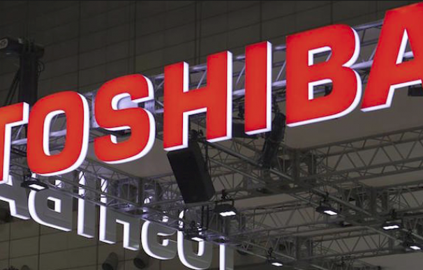 Toshiba decide vender su rama de chips a consorcio liderado por fondo de EEUU