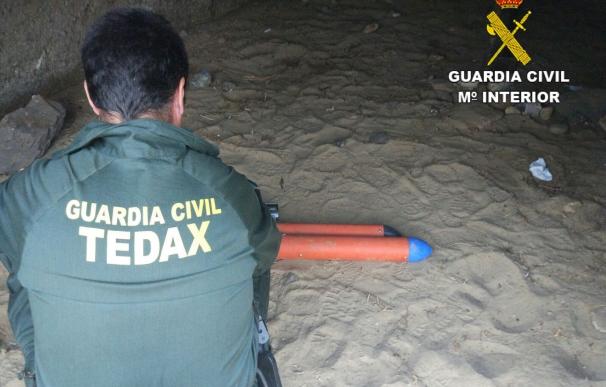 La Guardia Civil explosiona de manera controlada un artefacto hallado en Papagayo (Lanzarote)