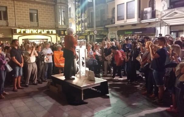 La alcaldesa de Badalona no declarará voluntariamente ante la Fiscalía y llama a movilizarse