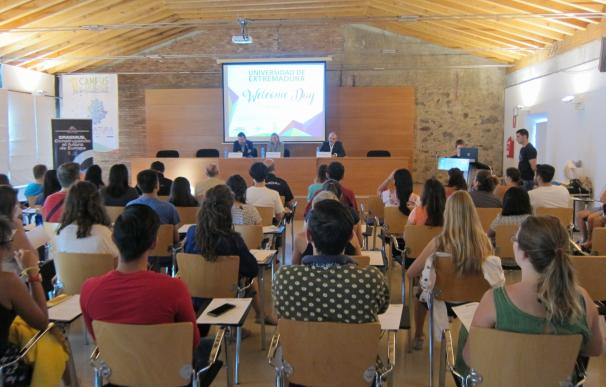 Unos 340 estudiantes extranjeros llegan a la Universidad de Extremadura para cursar diferentes grados