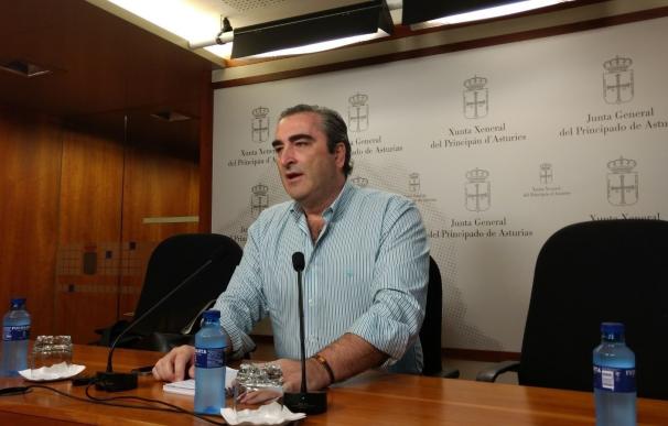 Suárez (PP) afirma que el HUCA se ha hecho para "propaganda del régimen socialista"