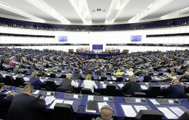 Juncker: "Ser parte de la UE significa aceptar y respetar decisiones judiciales"