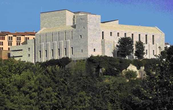 El Ayuntamiento de Pamplona prevé regular un servicio en el Archivo para encargar labores de investigación