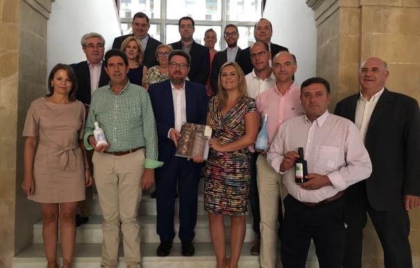 Sánchez Haro anima a las almazaras de Baeza a continuar produciendo aceite de oliva de alta calidad
