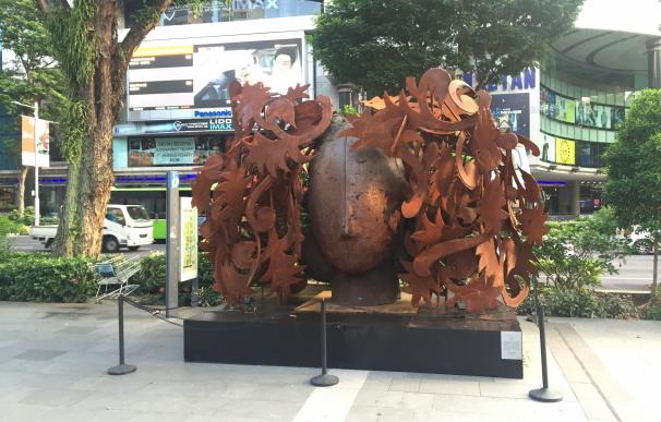 Manolo Valdés lleva a Singapur esculturas monumentales y meninas en su mayor muestra en Asia