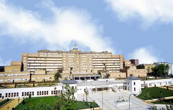 Dos heridos en el incendio del hotel de Tarifa siguen en la UCI y tres en la Unidad de Quemados