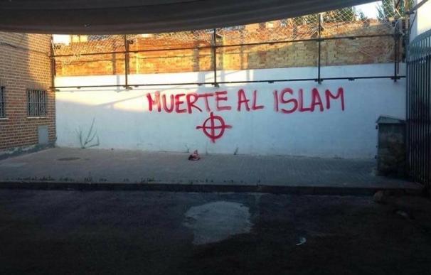 Atacan con pintura roja locales musulmanes y mezquitas de San Martín de la Vega y Fuenlabrada