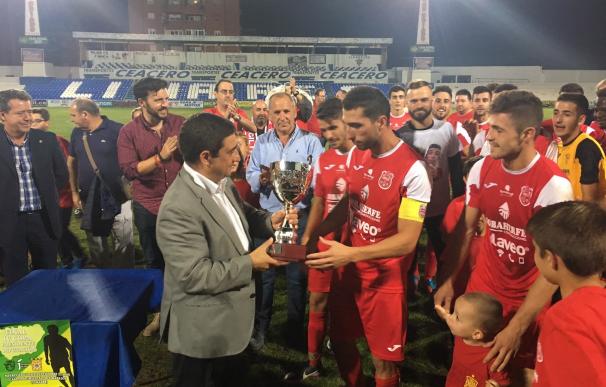 El CD Torreperogil se alza con la IV Copa Presidente Diputación tras vencer al Villargordo CF