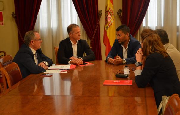 El PSOE cree los avances en la ley de medidas urgentes son "insuficientes" para la realidad de los autónomos