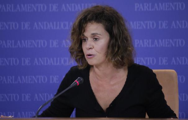 Podemos afirma que el acuerdo sobre Sucesiones demuestra que Susana Díaz está en el "ala más a la derecha del PSOE"