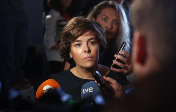 Santamaría responde a Puigdemont que a eso se ha reducido el referéndum, a un plan de contingencia