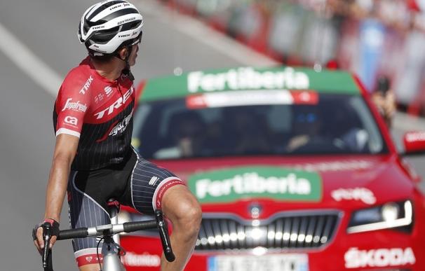 Contador: "Vamos disfrutando del cariño de la Vuelta"