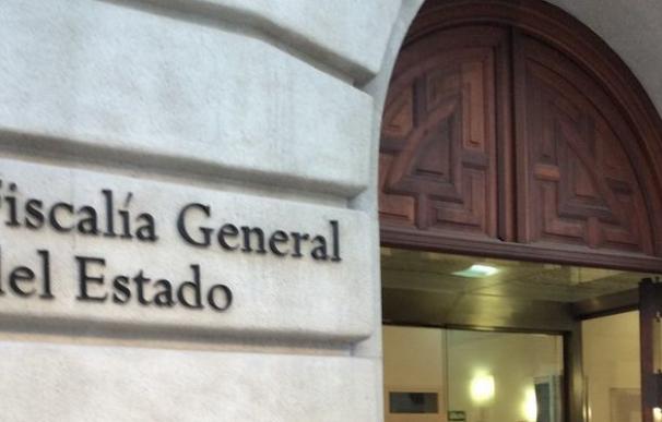 La Fiscalía se querella contra el Govern, Puigdemont y la Mesa del Parlament